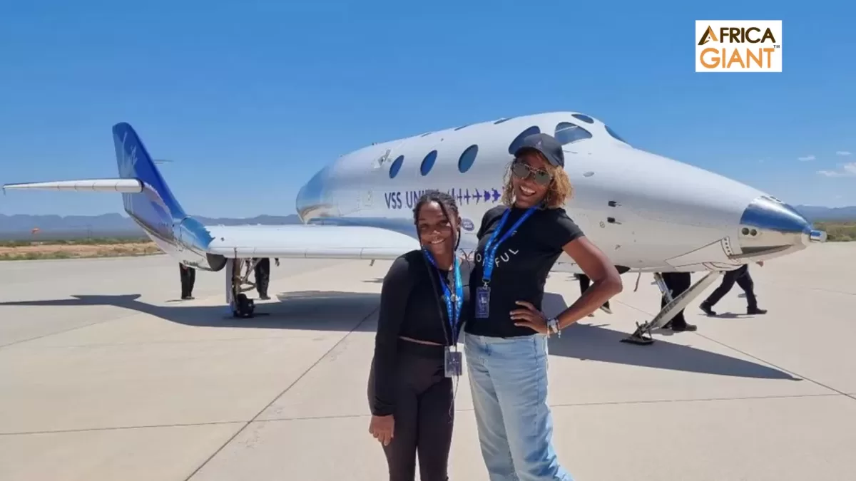 Mother-daughter duo flies on Virgin Galactic after winning free rides